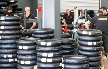 Pirelli вводит датчики давления в WorldSBK следом за Michelin в MotoGP