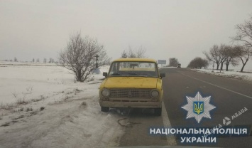 В Одесской области трое воров попытались сдать украденный автомобиль на металлолом
