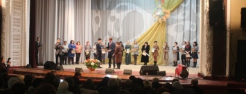 В Мирнограде прошел праздничный концерт, посвященный главному празднику весны 8 марта