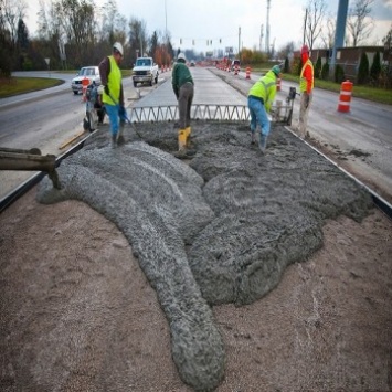 Украинские заводы не умеют выпускать прочный бетон, нужный для бетонных дорог - "Укравтодор"