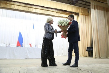 Легкоступова заставила министров Крыма петь «Ягоду-малину», а силовые ведомства танцевать (ВИДЕО)