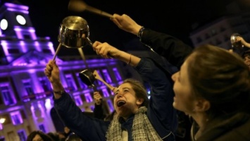 В Испании миллионы женщин протестуют против гендерного неравенства