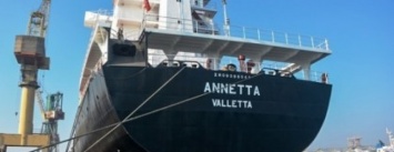 Журналисты связались по скайпу с моряком, который забаррикадировался на судне в Черноморске