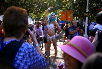 В Сиднее прошел масштабный гей-парад
