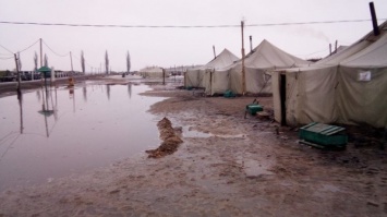 На Днепропетровшине и Николаевщине бойцы принимают «грязевые ванны»