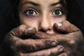 На Закарпатье пятеро мужчин изнасиловали 15-летнюю девочку