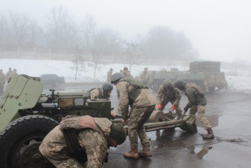 Украинские военные провели соревнования на лучшие артиллерийские расчеты (фото)