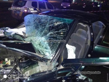 ДТП в Одессе: Toyota сбила насмерть двух пешеходов-камикадзе. ФОТО