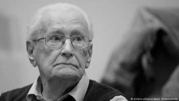 В Германии умер "бухгалтер Освенцима"