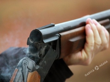 В Одессе мужчина открыл стрельбу из окна многоэтажки (фото)