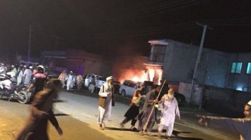 В Пакистане мощный взрыв унес жизни девяти человек
