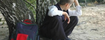 Прогуляли школу и украли телефон, чтобы поиграть: днепровские копы нашли несовершеннолетних ослушников (ФОТО)