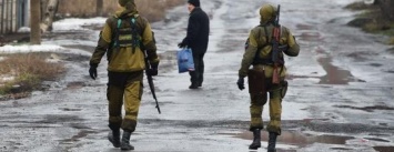 Дончане: "На блокпостах боевики нас "ласково" называют диверсантами"