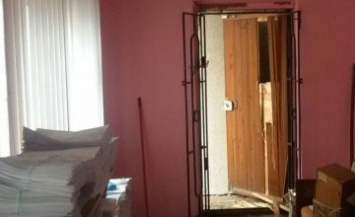 В Новомосковске при попытке ограбить офис задержали рецидивиста