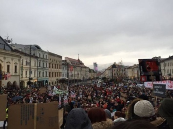 В Словакии и в мире продолжаются протесты из-за убийства жуналиста