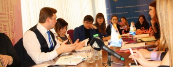 В Кривом Роге с молодежью обсудили изменения в Положении "Общественного бюджета" (ФОТО)