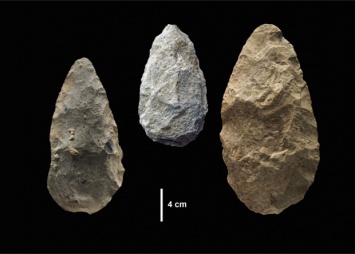 Антропологи нашли в Кении артефакты, которыми древние люди торговали 320 тысяч лет назад