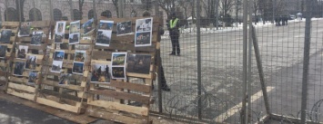 Из-за митинга полиция перекрыла Воздухофлотский проспект в Киеве