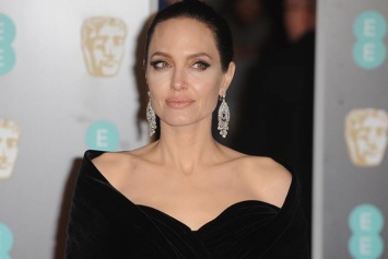 СМИ сообщили о скорой свадьбе Анджелины Джоли