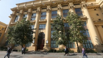 Суд снял арест с активов АФК "Система" в рамках разбирательства с "Роснефтью"