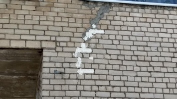 В Николаеве по стенам школы №24 пошли трещины