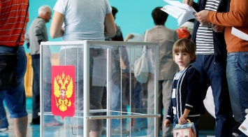 Российские "выборы": сколько людей помогли Путину с территории Украины
