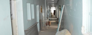 АКХЗ сделает капитальный ремонт в инфекционном отделении городской больницы (ФОТО)