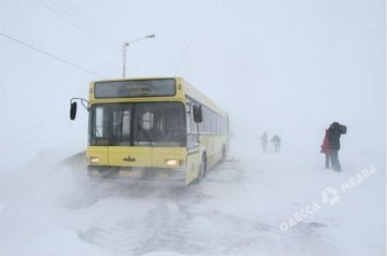 Междугородние автобусные рейсы из Одессы отменяют из-за непогоды