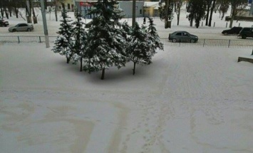 "Им только повод дай": как луганчан пугали оранжевым снегом