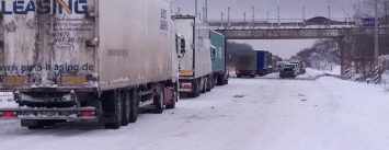 Между Мариуполем и Одессой нет транспортного сообщения из-за непогоды