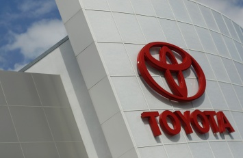 Toyota прекратила испытания автопилотов после смертельного ДТП с Uber