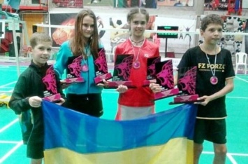 Юные одесситы - победители и призеры международного турнира по бадминтону