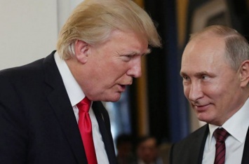 Экс-глава ЦРУ заявляет, что Трамп на крючке у Путина