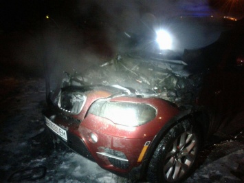 На Бородинском сгорел внедорожник BMW X5 (Фото)