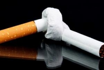 Пачка сигарет за 100 грн: украинским курильщикам через несколько лет придется раскошелиться