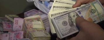 У черниговского "менялы" конфисковали доллары
