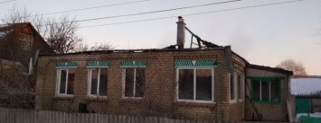 Пожар из-за сигареты под Харьковом: погиб мужчина, пострадала женщина (ФОТО)