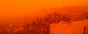 Оранжевый снег в Одесскую область надуло из Африки (ВИДЕО)