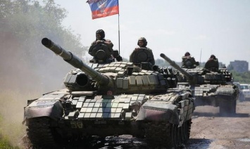 РФ испытывает на Донбассе новую и модернизированную военную технику