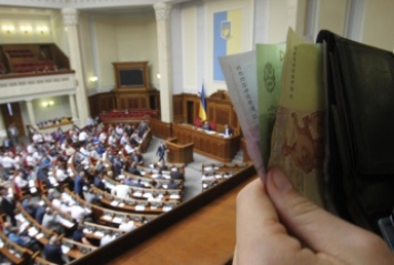Как кормят депутатов за счет украинцев. Виски ящиками и сибирский осетр
