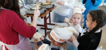 Херсонская школа Хабад готовится к центральному иудейскому празднику Песах