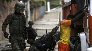 В Бразилии во время перестрелки с полицейскими погибли 7 человек
