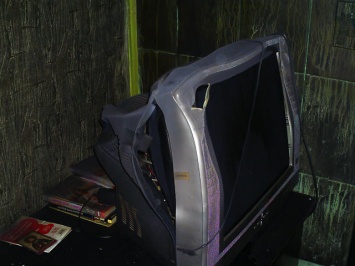 На Николаевщине из-за короткого замыкания проводки в доме сгорели телевизор и мебель