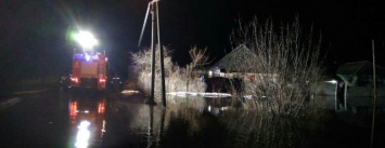В результате наводнения в Сумской области спасатели эвакуировали 43 человека