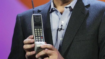 Юбилей технологий: первому мобильному звонку исполнилось 45 лет