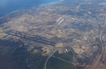 Новый гигантский аэропорт Стамбула получил первую взлетно-посадочную полосу (видео)