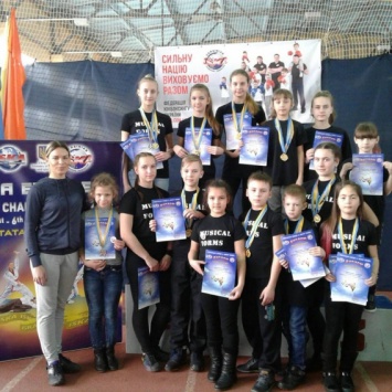 Воспитанники Николаевской ДЮСШ №5 привезли «золото» с чемпионата Украины по кикбоксингу