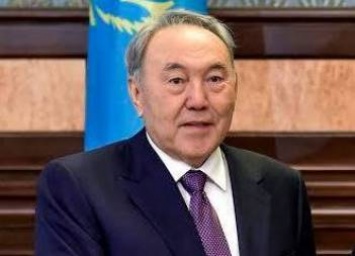 Назарбаев назвал "требованием времени" введение в школах Казахстана обучения на английском языке