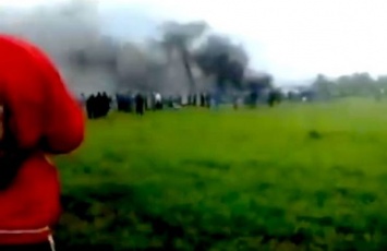 В Алжире упал самолет с солдатами на борту - погибло более 100 человек (Видео)