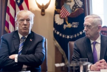 Трамп с советниками обсуждают, какой удар нанести по Сирии